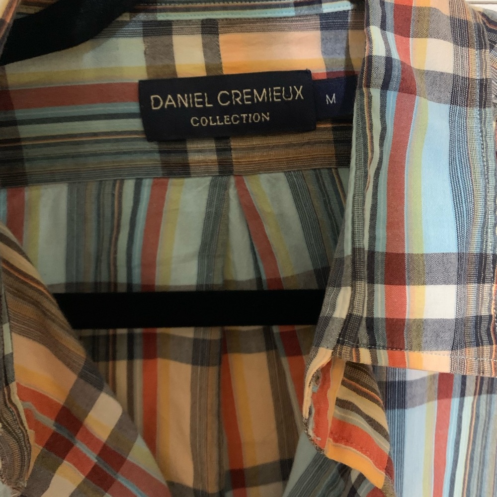 Daniel Cremieux plaid men’s shirt sleeved dress shirt